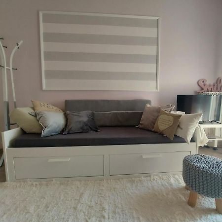 La Pineta - Delightful Small Apartment Near The City Center 拉奎拉 外观 照片