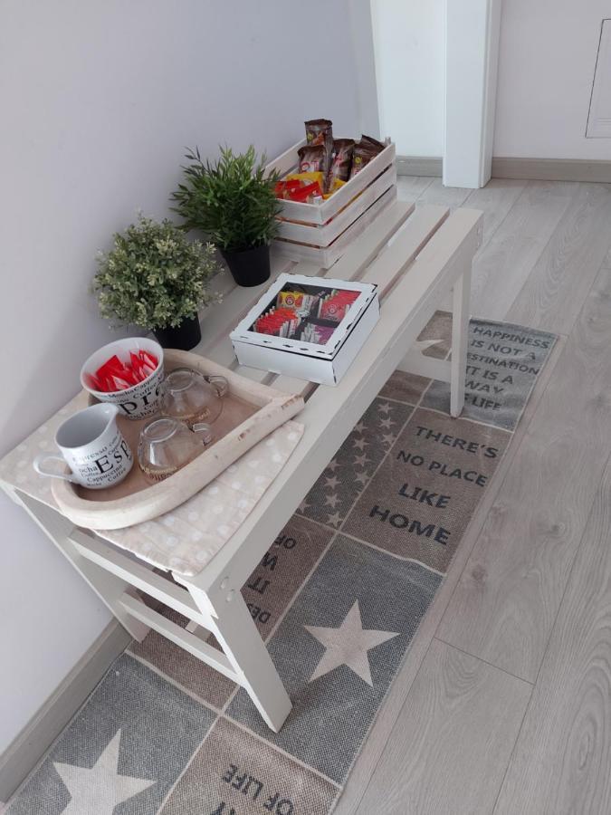 La Pineta - Delightful Small Apartment Near The City Center 拉奎拉 外观 照片