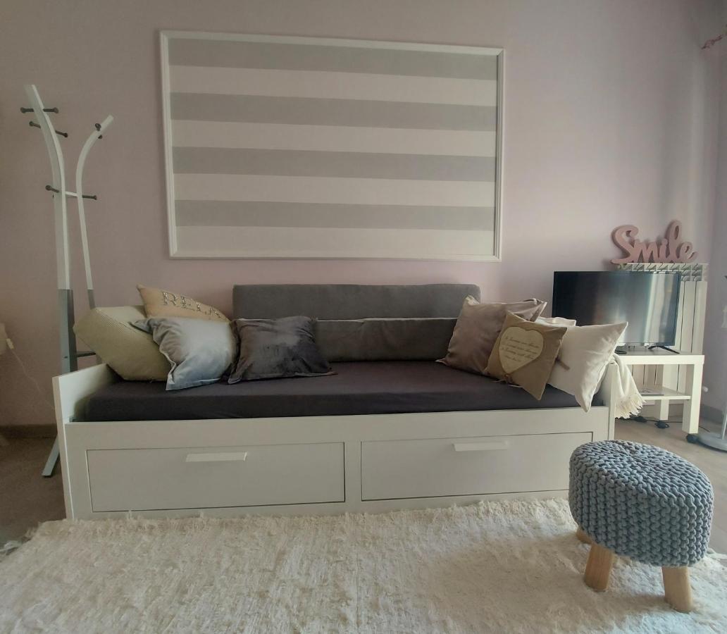 La Pineta - Delightful Small Apartment Near The City Center 拉奎拉 外观 照片
